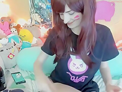 Sexy Brunette Wearing Stockings Masturbates Webcam