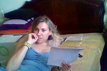 Sexy blonde wife agrees to give mouthjob on web camera