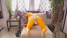 Sexy teen 18+ Cums with Hitachi in Spandex!