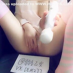 She is squirting by using adult toys 1