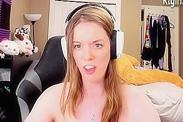 Small Boobs Canadian Trans Cutie Teases On Webcam