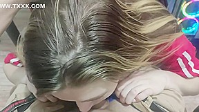 Spalila Parnya Za Drochkoi I Otsosala Emu