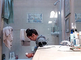 Spy girlfriend shower