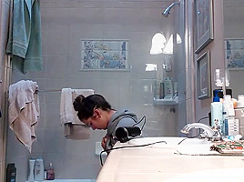 Spy girlfriend shower