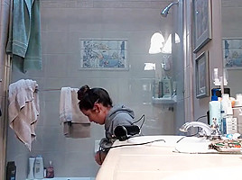 Spy girlfriend shower