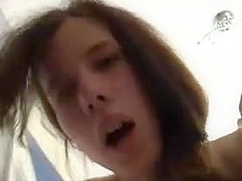 Stepsister is in the mood for a fuck !