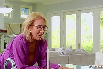 Summer Hart And Erica Lauren - Sneaky Mysterious Gilf Fucks