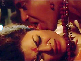 Sushmita Sen Hottest Ever Sexiest Scene - Chingaari