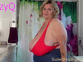 Suzie Bikini Bathroom