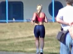 Sweet blonde in candid tight shorts is running so fast 01p