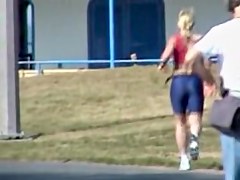 Sweet blonde in candid tight shorts is running so fast 01p