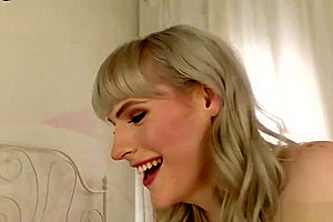 TS Lianna gets her tight ass penetrated by Seam Michaels