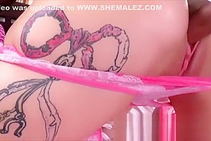 TS Vixxen gets penetrated by a big cock