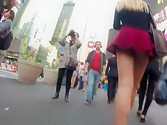 Tall teen 18+ girl's ass in an upskirt