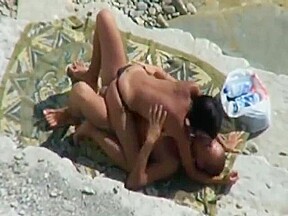 Tapes Couple Fucking on Beach