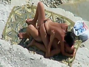 Tapes Couple Fucking on Beach