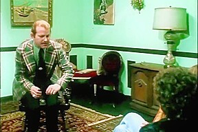 The American Adventures Of Surelick Holmes (1971) 4 - R
