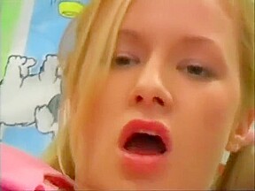 Tight blondie gets an assful - 18 Carat