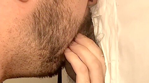 VEGAS GLORYHOLE - UNCUT MONSTER COCK