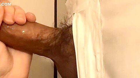 VEGAS GLORYHOLE - UNCUT MONSTER COCK