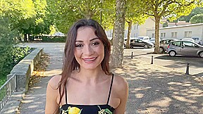 Valentina is having fun at Zinzin in Aurillac!