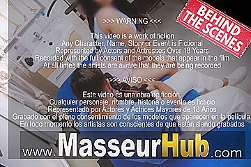 Very Hot Brazilian Girl Goes To The Masseuse To Do A Massage And Ends Up With The Cum In Her Mouth
