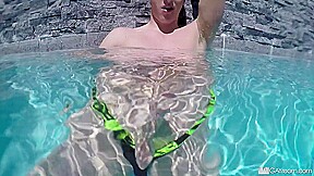 Wet N Wild Bull Ride - MenPOV