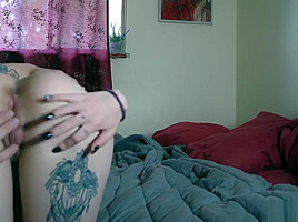 amateur star riding cock and moaning loud