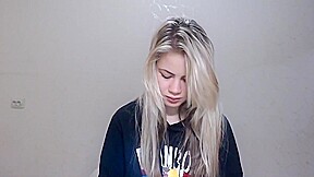 babe stripteas ,nude dance