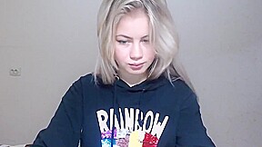 babe stripteas ,nude dance