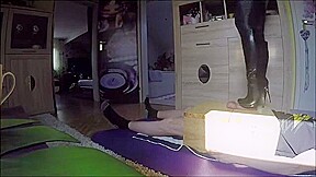 cock crush 01