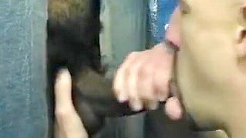 gloryhole suck uncut black cock