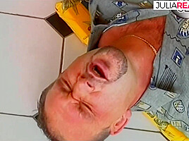 horny bitsch fucked on the hollywood swing