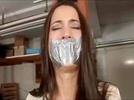 investigator gagged