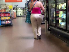 mature pawg with lovely butt